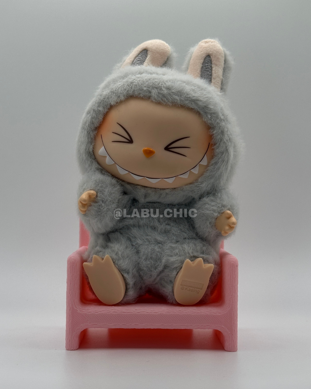 LabuChic V2 Pastel Pink Display Chair